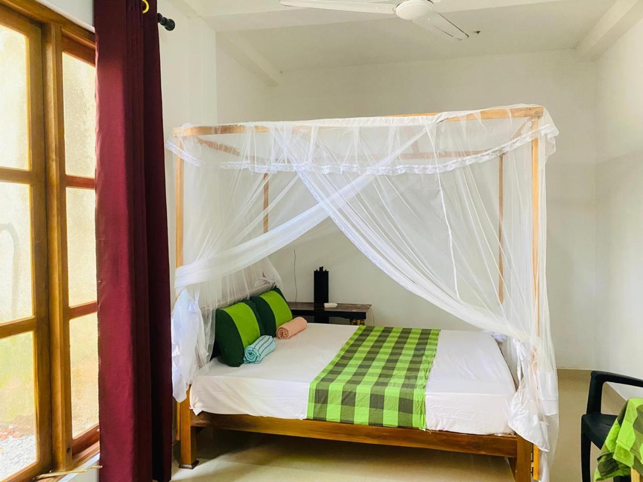 Pradeep Guest House Mirissa Exterior photo